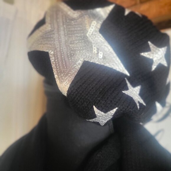 Black and Silver Star Print Scarf/Beanie Set - Picture 4 of 6